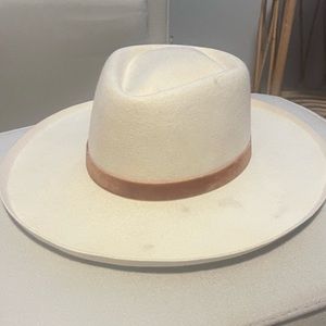 Lake of color hat